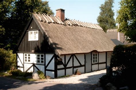 File:HT village house 4.jpg