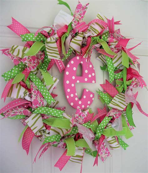 Stunning Crafts Made with Ribbons