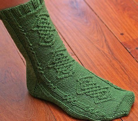 Irish Knot Sock pattern by Teresa Rosello | Knitting socks, Sock ...