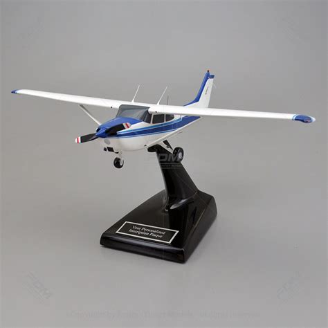 Cessna 172S Skyhawk Model Plane : In-Stock