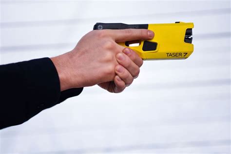 Tasers, although helpful, are not a cure-all for police | WTTV CBS4Indy