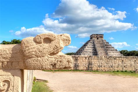 Chichén Itzá near Cancun - Explore Ancient Mayan Ruins and ...