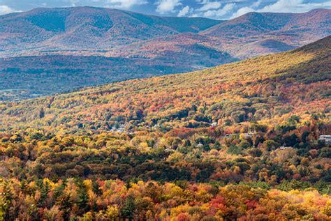 Eye-Popping Fall Scenery Dazzles Along the Mohawk Trail | Blaine Bonham ...