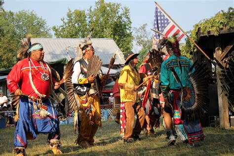 Pow Wow • Algonquins of Pikwakanagan