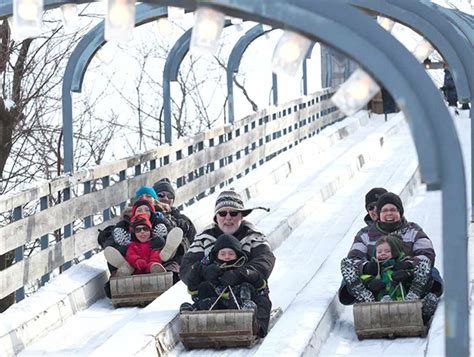 Toboggan Slide Au 1884 | Sliding | Quebec City and Area