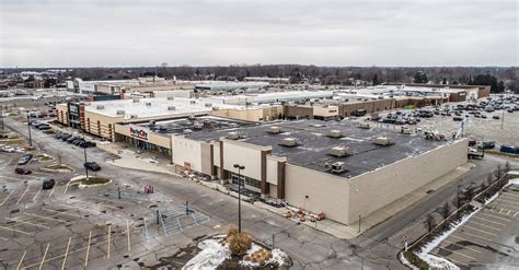 Macomb Mall a case study in still-kicking mall retail | Crain's Detroit ...