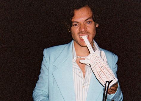 10 Moments From Harry Styles' New 'Golden' Music Video That Will Make ...