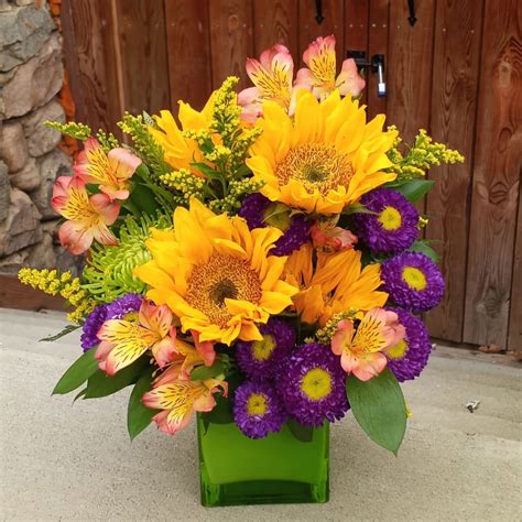 Rockford Florist | Flower Delivery by Rockford Flower Shop