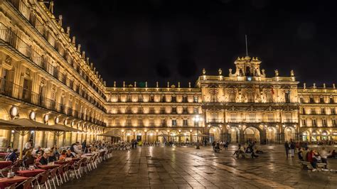 Plaza Mayor, Salamanca at night., Spain