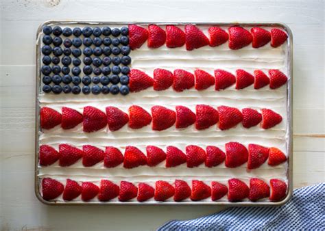 American Flag Sheet Cake - Kitchen Treaty