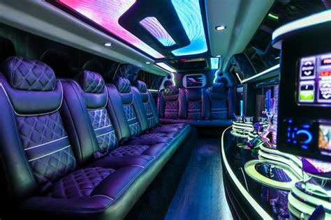 VIP Limo Service: Rolls Royce Phantom Stretch Limo