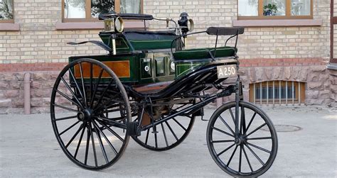 The Story Behind The World’s First Car – Carl Benz School of ...