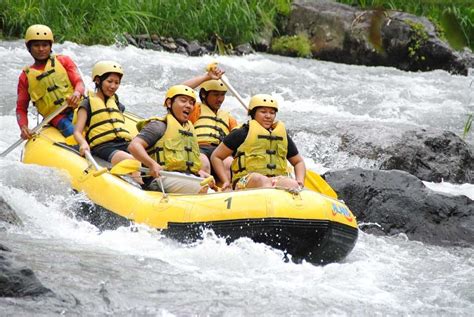 15 Best Spots For River Rafting in India in 2024 - Holidify