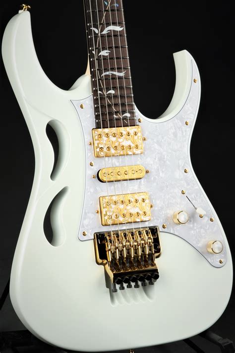 Ibanez Steve Vai Signature PIA3761 Stallion White | ubicaciondepersonas ...