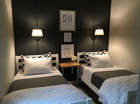 Small guest room with two twin beds. More Twin Beds Guest Room, Small ...