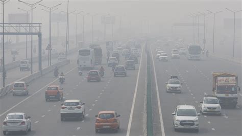 Smog engulfs New Delhi as air pollution reaches 'severe' levels in ...