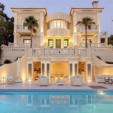 Beautiful Mansions With Pools