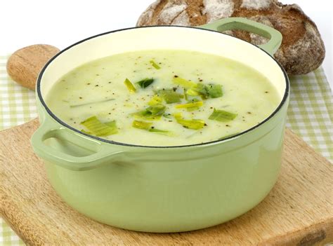 Irresistible French Potato and Leek Soup Recipe