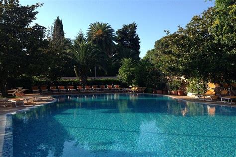 Best Rome Hotels with Public Access to Swimming Pool Fun: Hotels ...