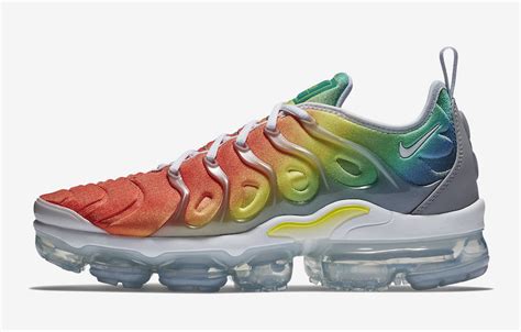 Nike Air VaporMax Plus "Rainbow"