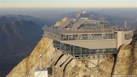 Zugspitze: Cable car of the future | DW Travel | DW | 08.07.2015