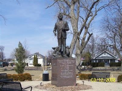 Senator Everett Dirksen Statue - Statues of Historic Figures on ...