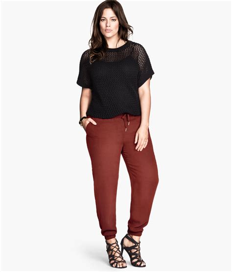 HAS H&M IMPROVED THEIR PLUS SIZE LINE? - Stylish Curves