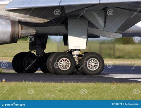 Landing Gear Stock Images - Image: 930774