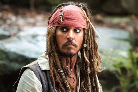 Johnny Depp Dresses Up as Jack Sparrow, Surprises 'Pirates' Riders at ...