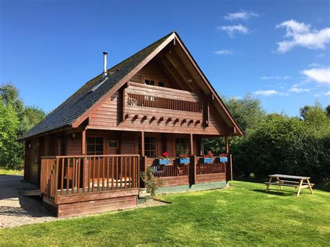 Big Sky Lodges, Inverness