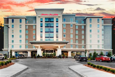 Hampton Inn & Suites by Hilton Atlanta Perimeter Dunwoody, 4565 Ashford ...