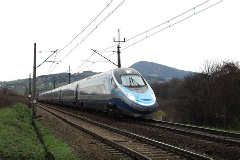 Pendolino na najbardziej krętym odcinku w Polsce [ZDJĘCIA] | Nowy Sącz ...