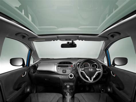 The world sports cars: honda jazz interior