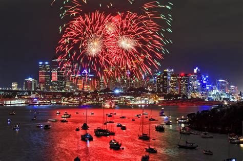 New Years Eve Sydney Fireworks Harbour Bridge NSW 161114110454004 ...