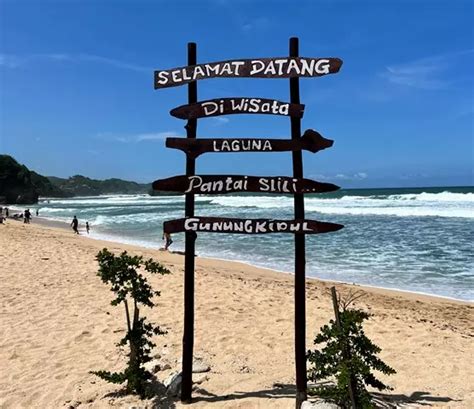 Pantai Slili Gunung Kidul, Kecil tapi Favorit! - Senang Rekreasi