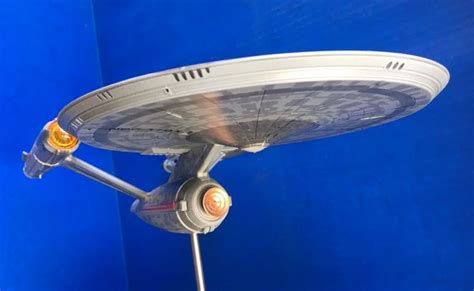 Review: Polar Lights ‘Star Trek: Discovery’ USS Enterprise Model ...