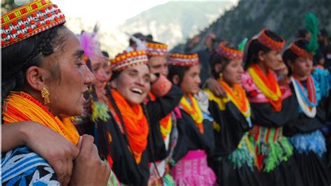 Kalash Kafiristan Chitral – Chilam Josh Festival (11) – Paki Mag