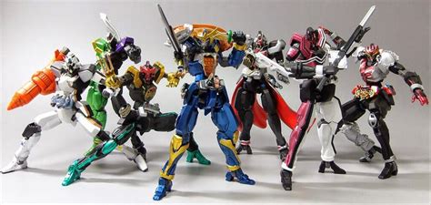 Gundam x Kamen Rider Crossover Groupshots - Gundam Kits Collection News ...