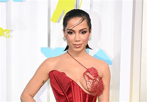 Anitta Sees Red in Deconstructed Dress & 6-Inch Heels at MTV VMAs 2022 ...