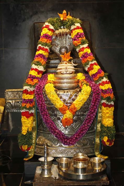 Shravan Somvar – Shiva Abhishekam – India Cultural Center and Temple