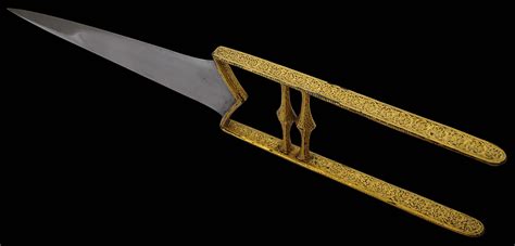 Indian Katar Dagger with Grip Overlaid in Thick Gold - Michael Backman Ltd