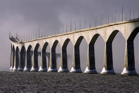 How quick could the world's fastest car cross Canada's longest bridge ...