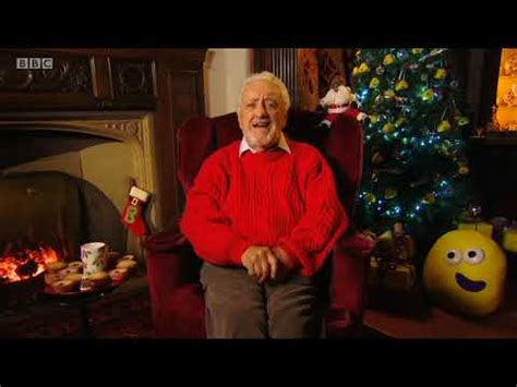 CBeebies Bedtime Stories 1x327 The Very Snowy Christmas - YouTube