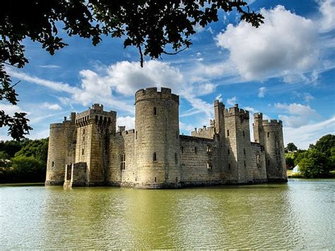 10 Most Amazing Moats In The World - 10 Most Today