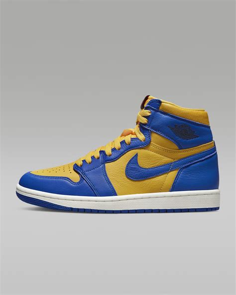 ブランド NIKE - NIKE AJ1の通販 by batti's shop｜ナイキならラクマ スニーカー