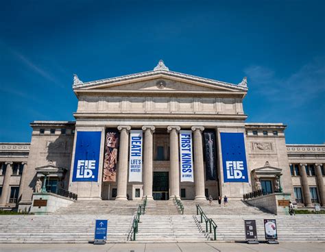 Field Museum entrance | jmombet | Flickr