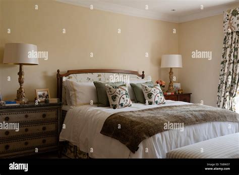 Georgian style bedroom Stock Photo - Alamy