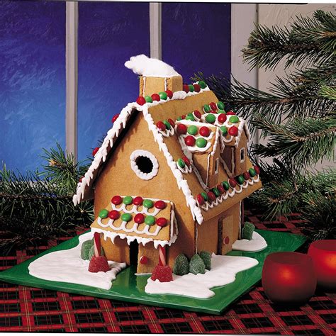 Christmas Gingerbread House Recipe | Taste of Home