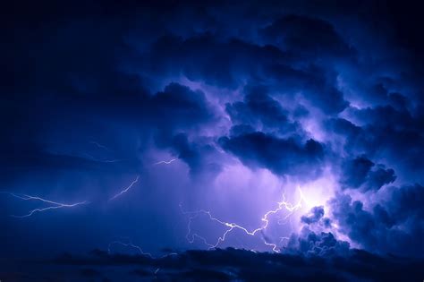 Storm | Sky aesthetic, Lightning sky, Stormy night