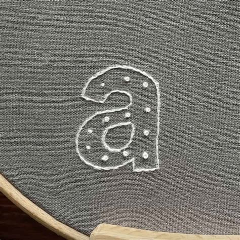 How To Embroider Letters: Stem & Satin Stitch - Makenstitch